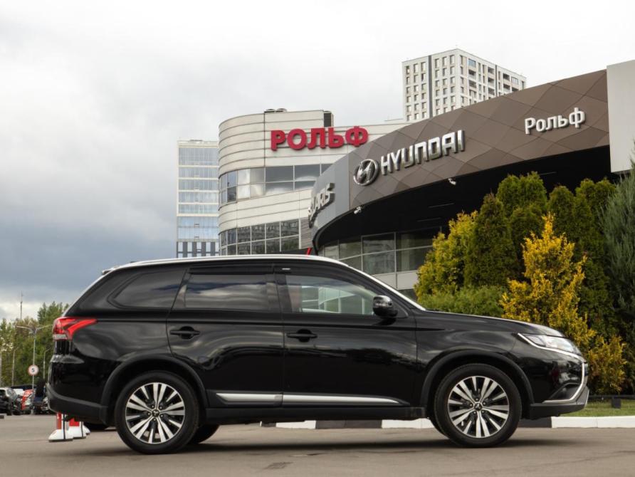 Mitsubishi Outlander III Рестайлинг 3 Москва  - изображение 3