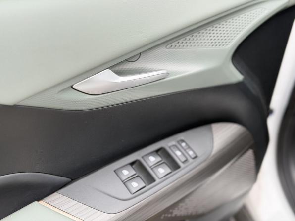 Changan Lamore с пробегом 2023 года, цена 1 825 000 рублей, 21575 км, седан, Автокод Объявления