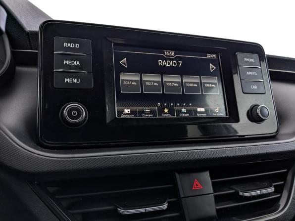 Skoda Rapid II с пробегом 2021 года, цена 1 665 000 рублей, 94262 км, лифтбек, Автокод Объявления