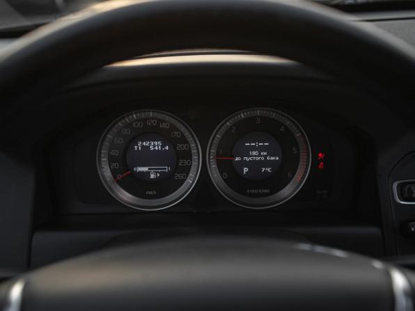 Volvo XC60 I с пробегом 2012 года, цена 1 115 000 рублей, 242393 км, внедорожник, Автокод Объявления