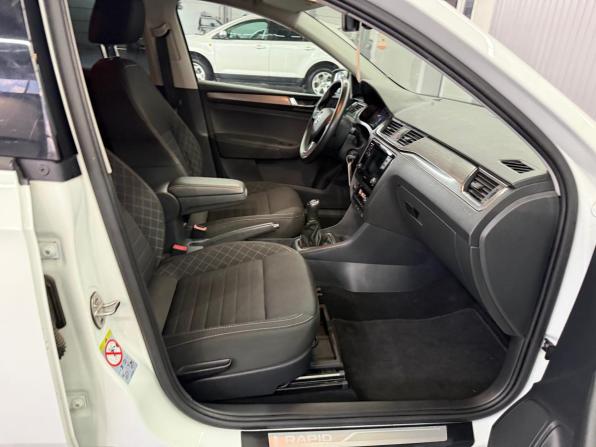 Skoda Rapid I Рестайлинг с пробегом 2018 года, цена 1 277 000 рублей, 39593 км, лифтбек, Автокод Объявления