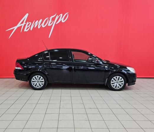 Opel Astra H Рестайлинг с пробегом 2011 года, цена 610 000 рублей, 155536 км, седан, Автокод Объявления