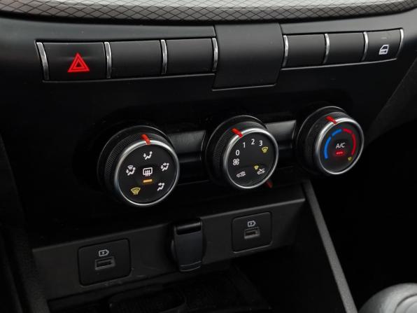 Lada (ВАЗ) Vesta I Рестайлинг (NG) с пробегом 2023 года, цена 1 179 000 рублей, 41958 км, седан, Автокод Объявления