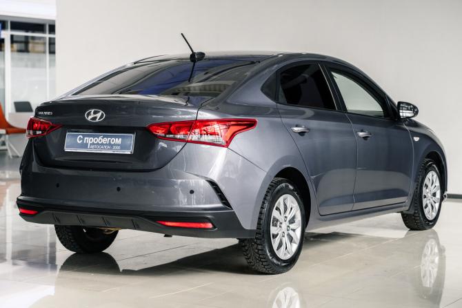 Hyundai Solaris II Рестайлинг с пробегом 2021 года, цена 1 330 000 рублей, 85154 км, седан, Автокод Объявления