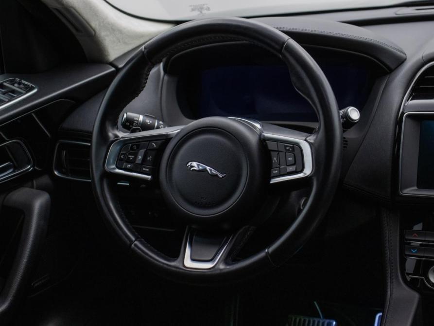 Jaguar F-Pace I Москва  - изображение 15