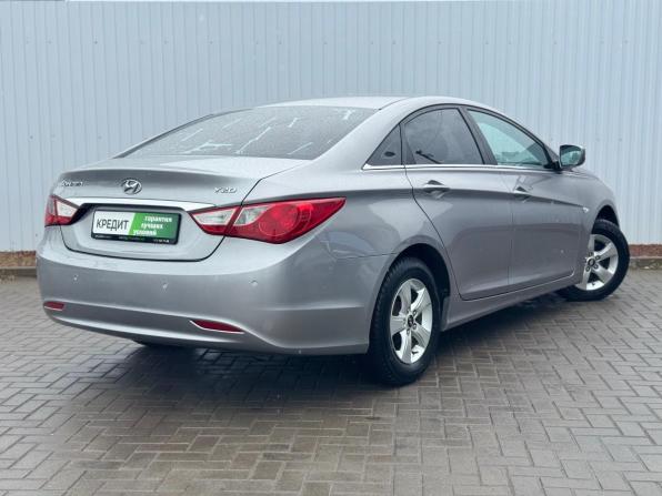 Hyundai Sonata VI (YF) с пробегом 2010 года, цена 1 050 000 рублей, 155000 км, седан, Автокод Объявления