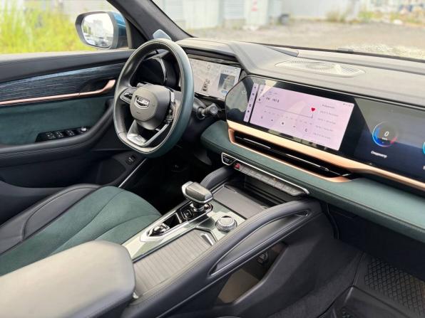 Geely Monjaro I с пробегом 2023 года, цена 3 175 000 рублей, 28000 км, внедорожник, Автокод Объявления