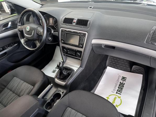 Skoda Octavia II (A5) Рестайлинг с пробегом 2012 года, цена 1 075 000 рублей, 132721 км, лифтбек, Автокод Объявления