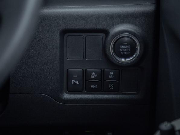 Toyota Passo III Рестайлинг с пробегом 2020 года, цена 1 185 000 рублей, 39900 км, хэтчбек, Автокод Объявления