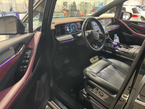 GAC M8 с пробегом 2024 года, цена 4 490 000 рублей, 24077 км, минивэн, Автокод Объявления