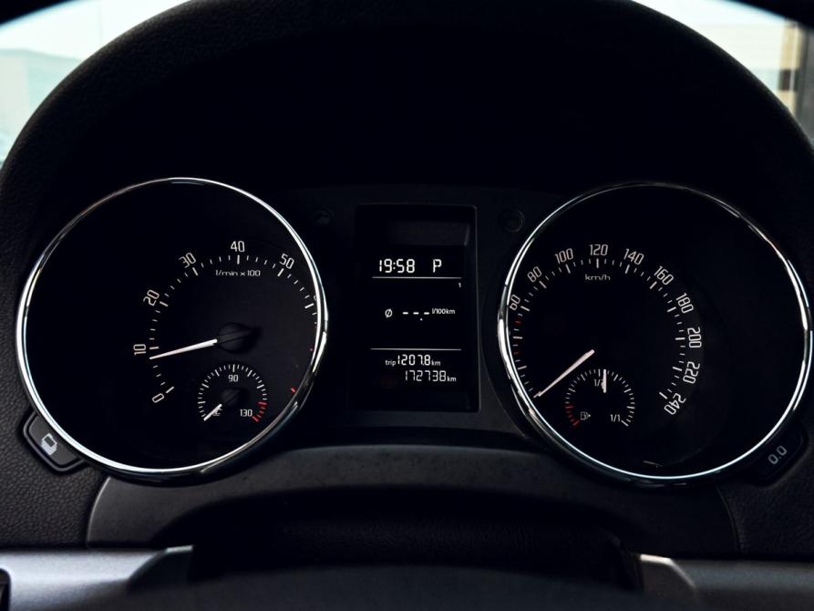 Skoda Yeti I Рестайлинг Екатеринбург  - изображение 11