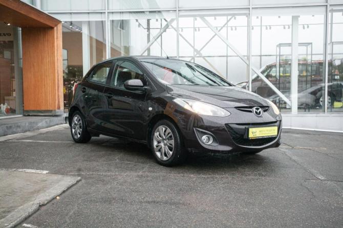 Mazda 2 II Рестайлинг (DE2) с пробегом 2011 года, цена 935 000 рублей, 56000 км, хэтчбек, Автокод Объявления
