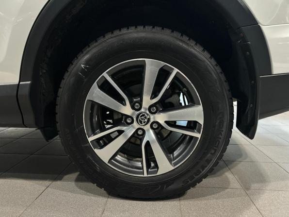 Toyota RAV4 IV (XA40) Рестайлинг с пробегом 2017 года, цена 2 230 000 рублей, 203200 км, внедорожник, Автокод Объявления