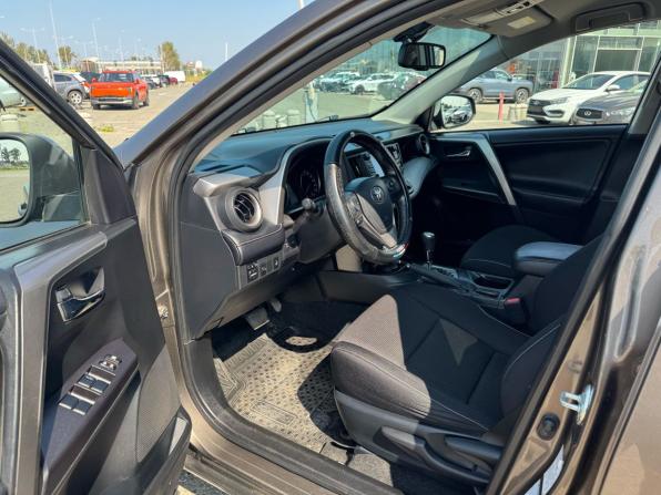 Toyota RAV4 IV (XA40) Рестайлинг с пробегом 2017 года, цена 1 869 000 рублей, 228343 км, внедорожник, Автокод Объявления