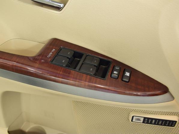 Toyota Venza I с пробегом 2009 года, цена 1 799 995 рублей, 211100 км, внедорожник, Автокод Объявления