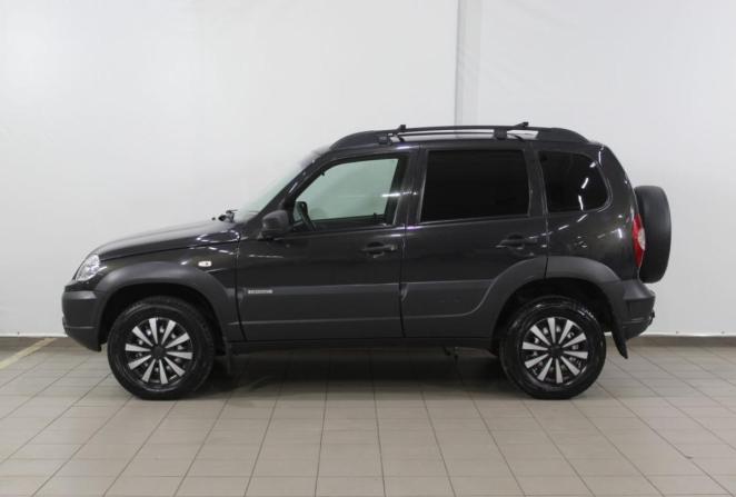 Chevrolet Niva I Рестайлинг с пробегом 2017 года, цена 715 000 рублей, 69867 км, внедорожник, Автокод Объявления