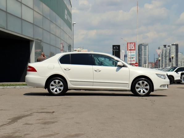 Skoda Superb II с пробегом 2012 года, цена 950 000 рублей, 202723 км, лифтбек, Автокод Объявления
