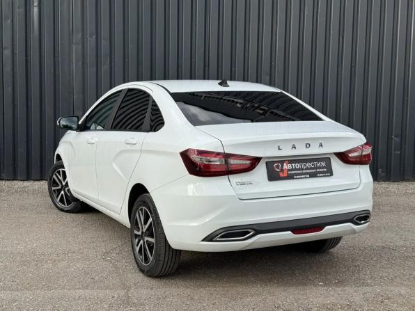 Lada (ВАЗ) Vesta I Рестайлинг (NG) с пробегом 2023 года, цена 1 160 000 рублей, 61000 км, седан, Автокод Объявления