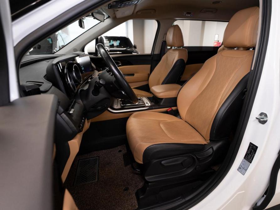 Kia Carnival IV Москва  - изображение 9