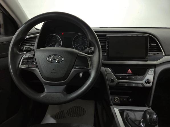 Hyundai Elantra VI (AD) с пробегом 2017 года, цена 1 280 000 рублей, 169520 км, седан, Автокод Объявления