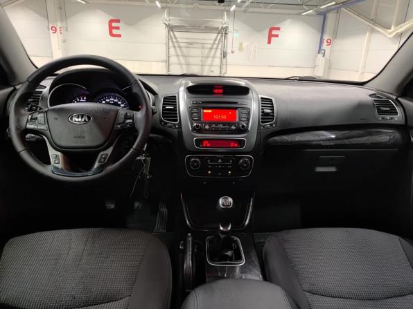 Kia Sorento II Рестайлинг с пробегом 2017 года, цена 1 730 000 рублей, 198600 км, внедорожник, Автокод Объявления