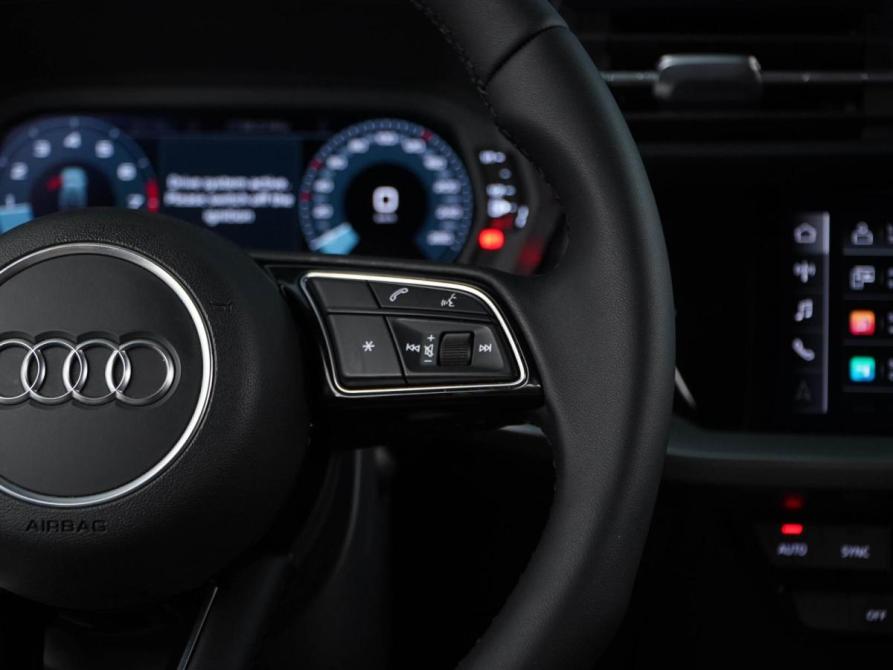 Audi A3 IV (8Y) Москва  - изображение 14