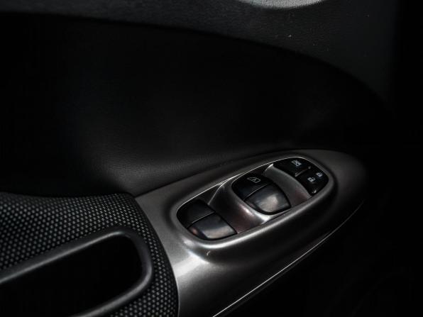 Nissan Juke I с пробегом 2014 года, цена 860 000 рублей, 220391 км, внедорожник, Автокод Объявления