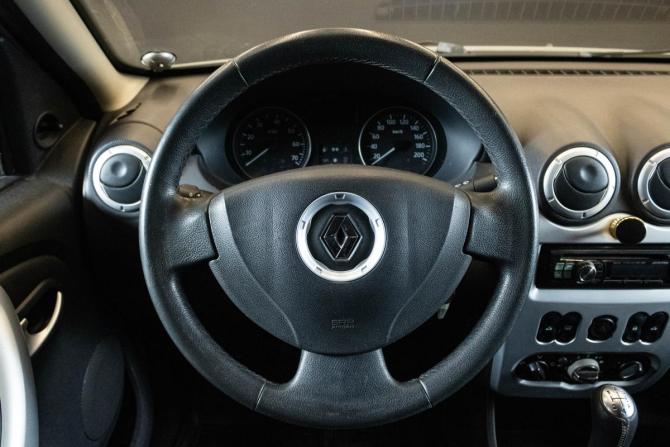Renault Sandero I с пробегом 2011 года, цена 690 000 рублей, 84349 км, хэтчбек, Автокод Объявления