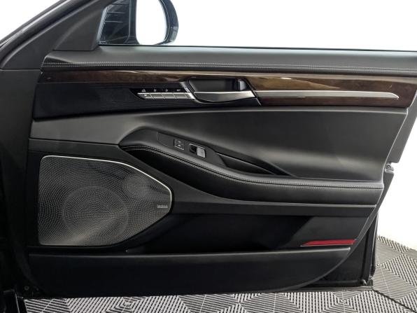 Genesis G90 I с пробегом 2018 года, цена 2 960 000 рублей, 101888 км, седан, Автокод Объявления