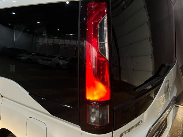 Honda Stepwgn V с пробегом 2015 года, цена 1 720 000 рублей, 91386 км, минивэн, Автокод Объявления