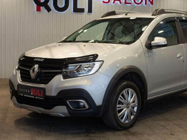 Renault Sandero II Рестайлинг с пробегом 2019 года, цена 1 245 000 рублей, 102080 км, хэтчбек, Автокод Объявления