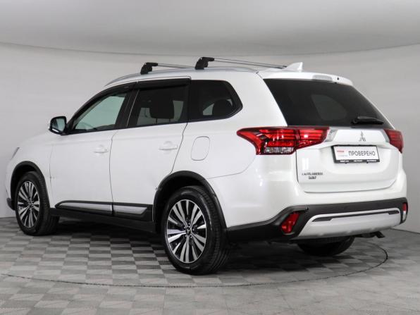 Mitsubishi Outlander III Рестайлинг 3 с пробегом 2021 года, цена 2 200 000 рублей, 87827 км, внедорожник, Автокод Объявления