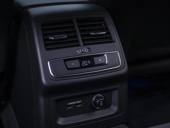 Audi A4 V (B9) Рестайлинг с пробегом 2020 года, цена 3 319 000 рублей, 94000 км, седан, Автокод Объявления