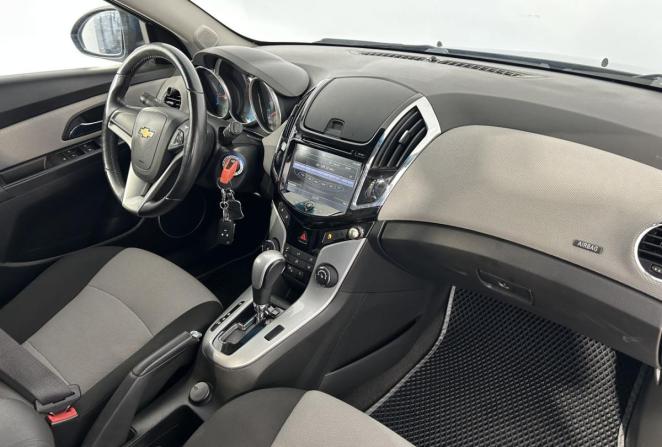 Chevrolet Cruze I Рестайлинг с пробегом 2014 года, цена 990 000 рублей, 173646 км, хэтчбек, Автокод Объявления