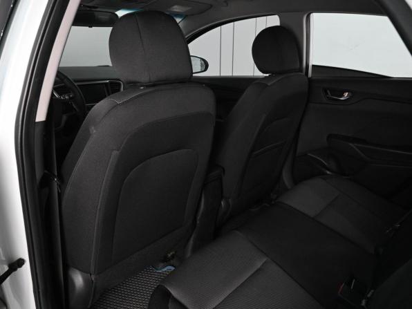 Hyundai Solaris II с пробегом 2017 года, цена 1 249 000 рублей, 142096 км, седан, Автокод Объявления