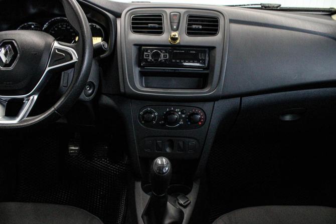 Renault Logan II Рестайлинг с пробегом 2019 года, цена 899 000 рублей, 80305 км, седан, Автокод Объявления