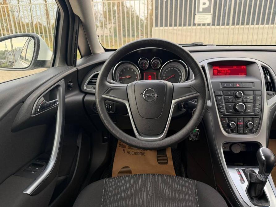 Opel Astra J Рестайлинг Тверь  - изображение 13