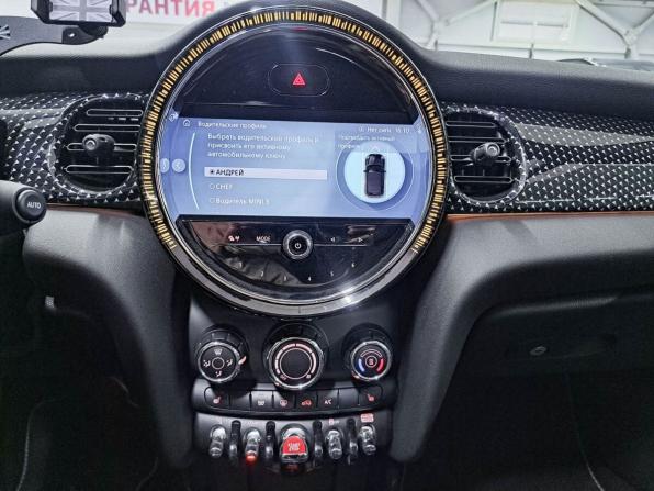 Mini Cabrio III Рестайлинг с пробегом 2021 года, цена 3 640 000 рублей, 23279 км, кабриолет, Автокод Объявления