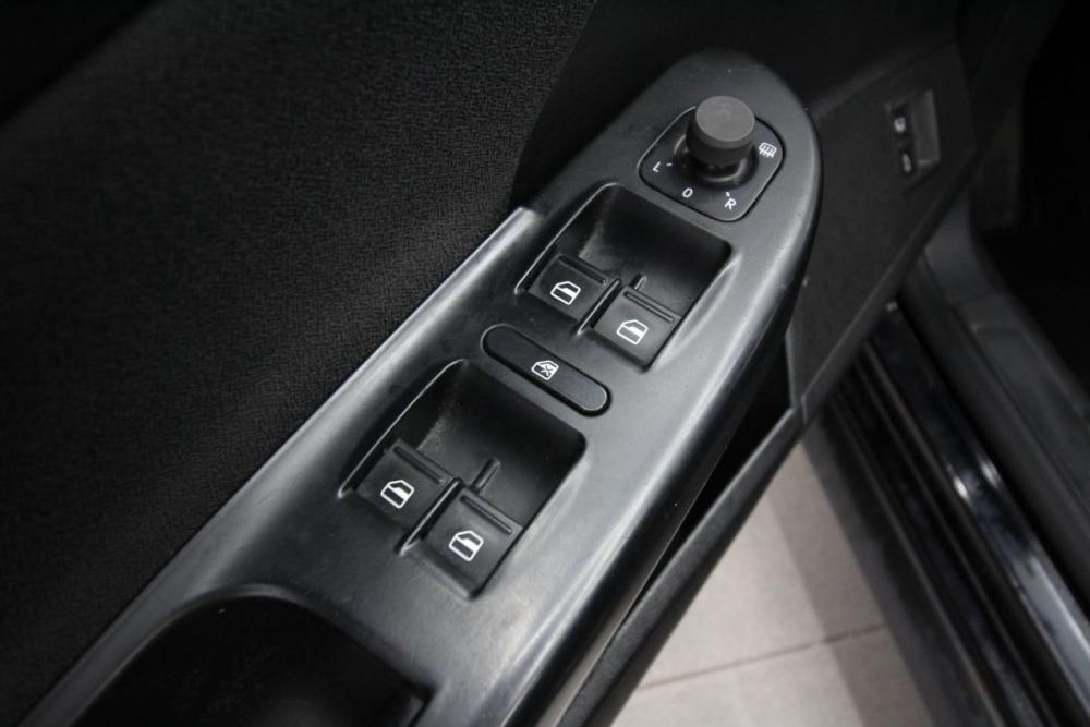 Volkswagen Passat B6 Сургут  - изображение 23