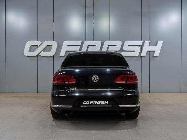 Volkswagen Passat B7 с пробегом 2012 года, цена 1 199 000 рублей, 209445 км, седан, Автокод Объявления