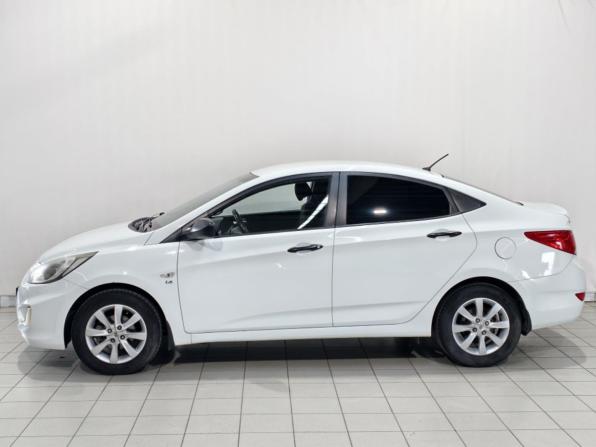 Hyundai Solaris I с пробегом 2012 года, цена 751 000 рублей, 120222 км, седан, Автокод Объявления