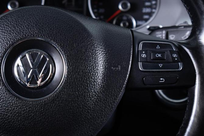 Volkswagen Passat B7 с пробегом 2011 года, цена 899 000 рублей, 180000 км, седан, Автокод Объявления