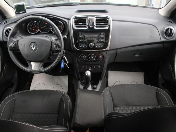 Renault Logan II с пробегом 2014 года, цена 690 000 рублей, 64389 км, седан, Автокод Объявления