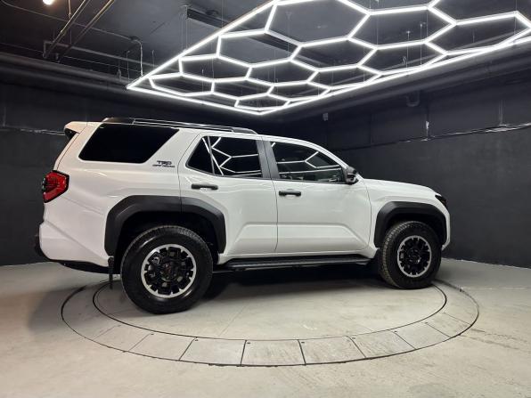 Новый Toyota 4Runner VI 2025 года, цена 9 290 000 рублей, внедорожник, Автокод Объявления