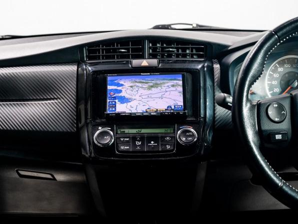 Toyota Corolla XI (E160 E170 E180) с пробегом 2013 года, цена 1 350 000 рублей, 97000 км, универсал, Автокод Объявления