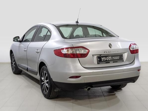 Renault Fluence I Рестайлинг с пробегом 2014 года, цена 950 000 рублей, 128461 км, седан, Автокод Объявления