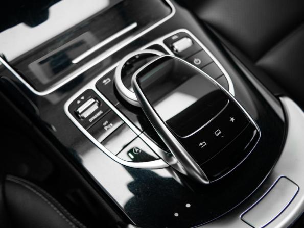 Mercedes-Benz C-Класс IV (W205) с пробегом 2015 года, цена 2 675 000 рублей, 58023 км, седан, Автокод Объявления