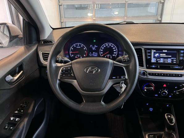 Hyundai Solaris II с пробегом 2019 года, цена 1 180 000 рублей, 214210 км, седан, Автокод Объявления