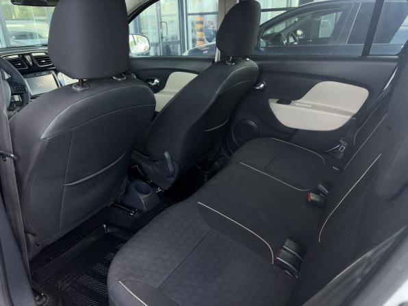 Renault Logan II с пробегом 2016 года, цена 965 000 рублей, 73172 км, седан, Автокод Объявления