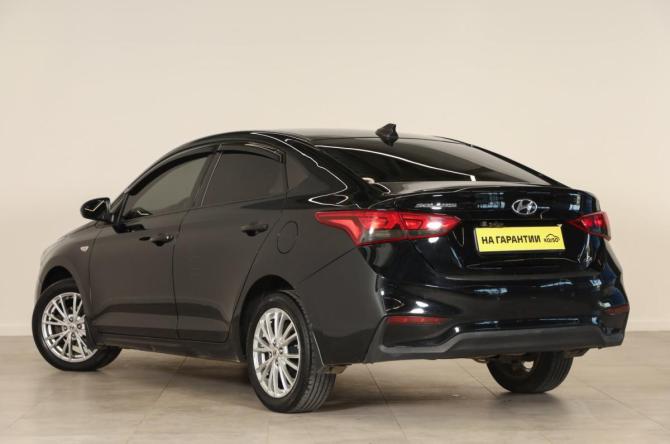 Hyundai Solaris II с пробегом 2019 года, цена 1 039 000 рублей, 259000 км, седан, Автокод Объявления